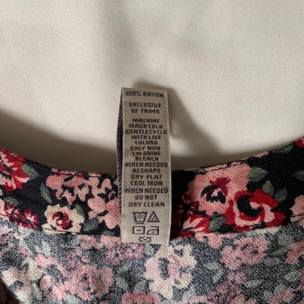 American Rag Ruffle Criss-Cross Blouse/Top - Picture 5 of 6